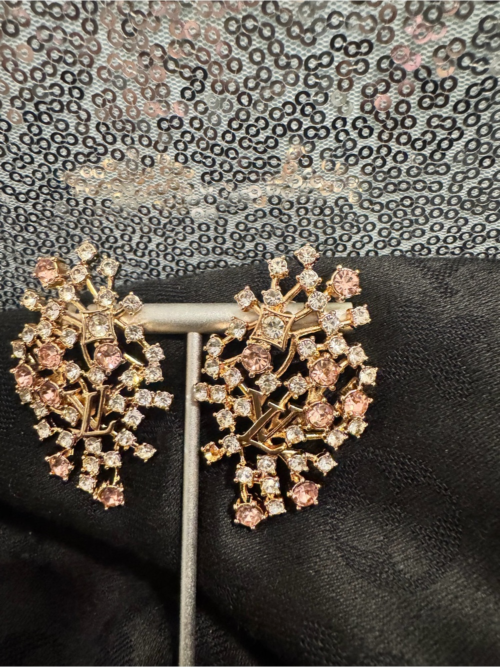 Louis Vuitton Gold Tone Pink Crystal Floral Cluster Earrings - Picture 3 of 7
